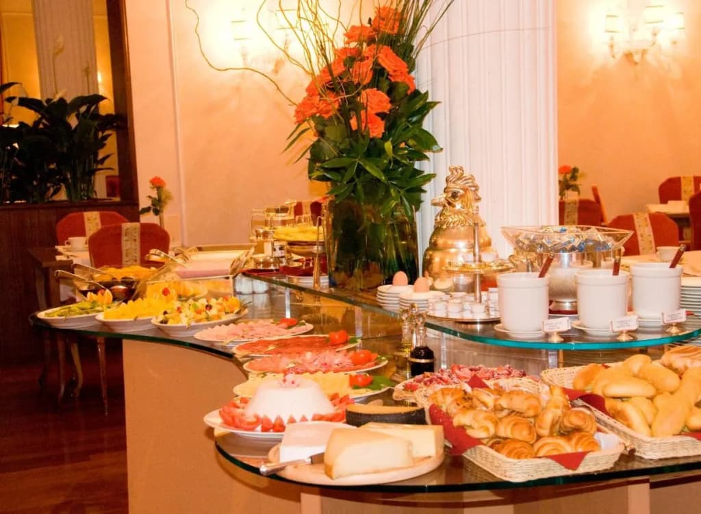 Hotel De La Ville - photo 11