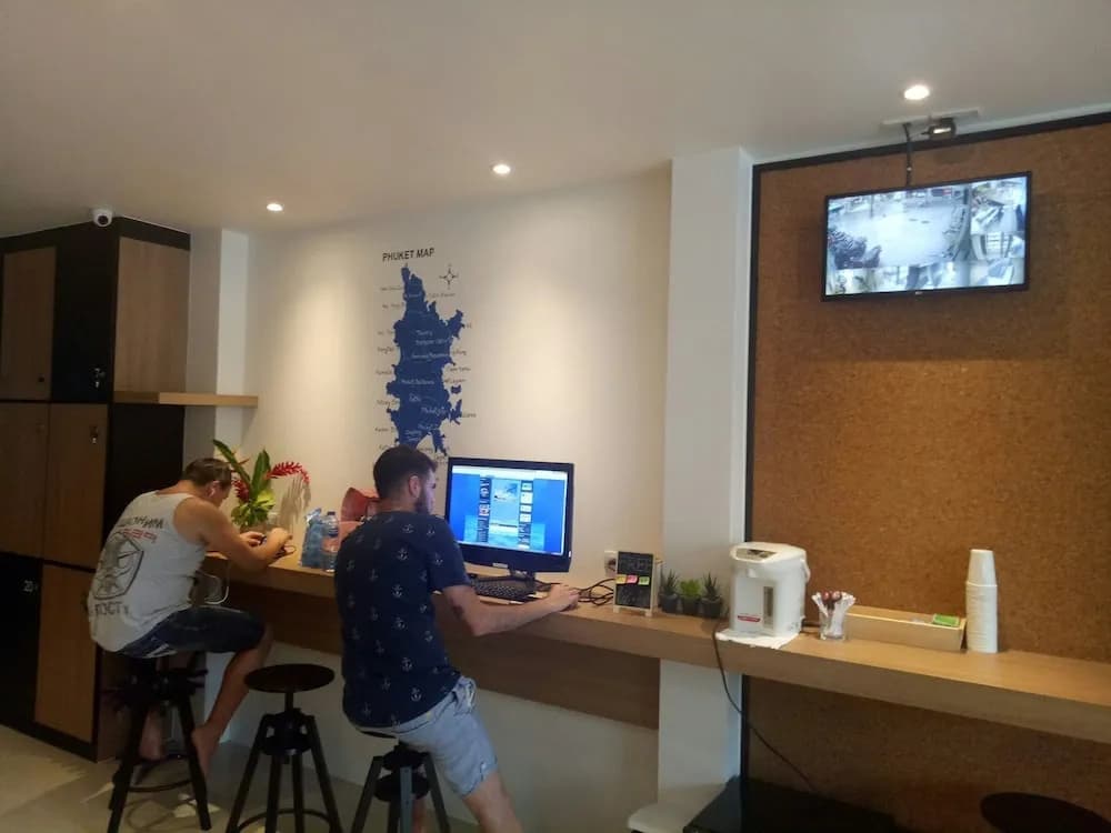 Stay@kata Poshtel - photo 14