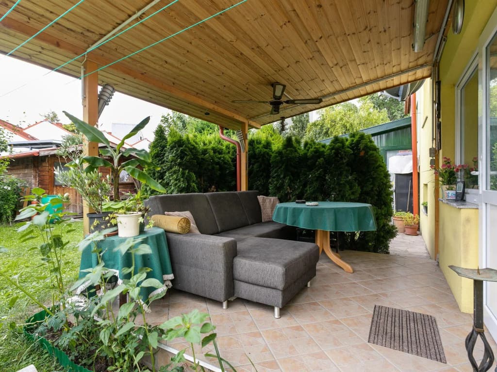 Lively Holiday Home in Wien With Private Garden - photo 9