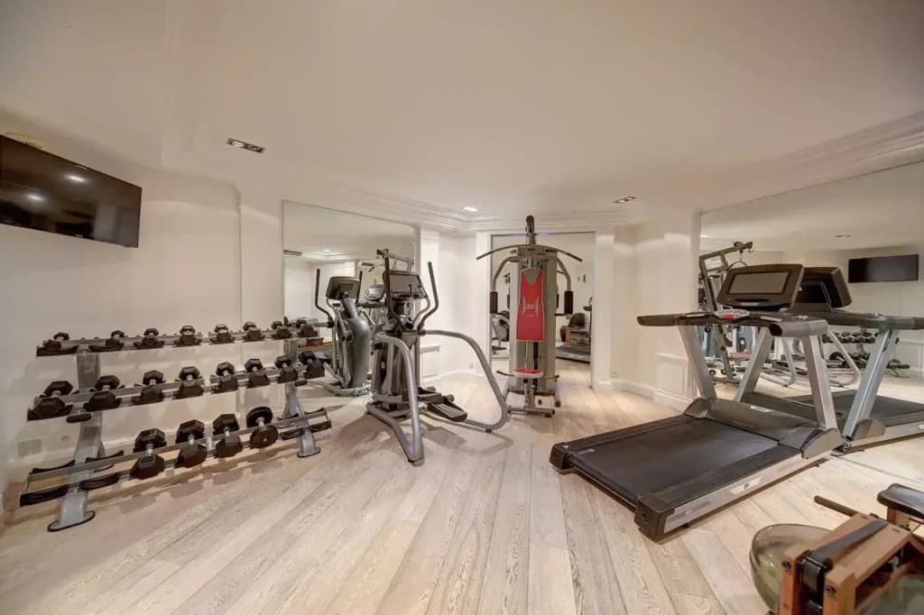 Chalgrin Boutique Hotel - photo 17