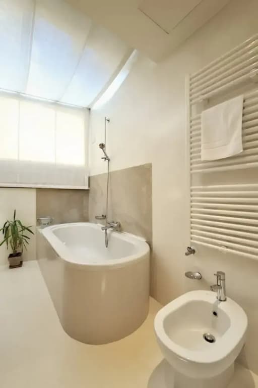 Venice Rialto Apartment With Balcony - photo 8
