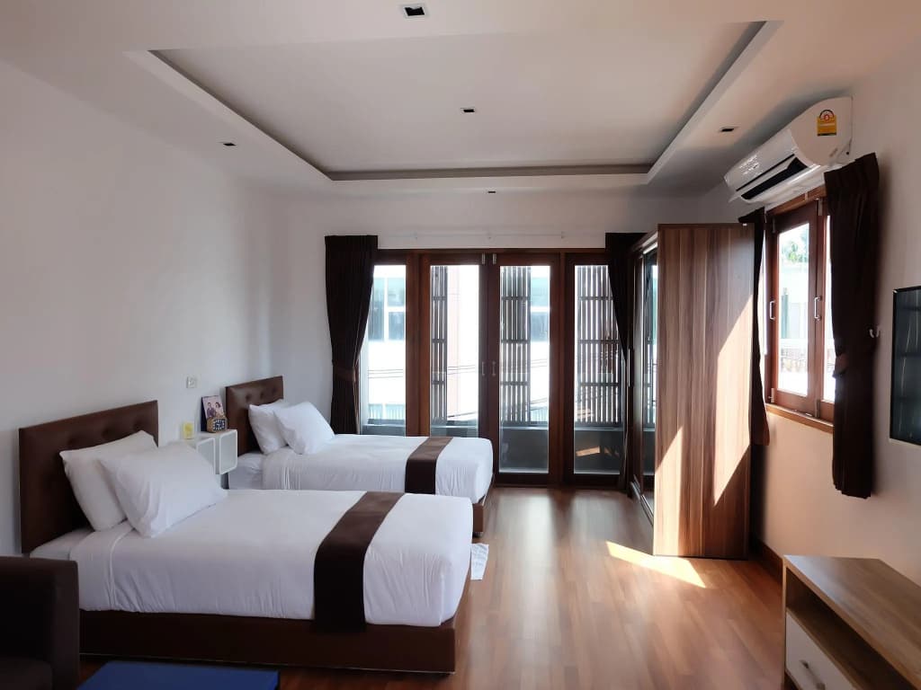 5ive Beach House Hotel - photo 5