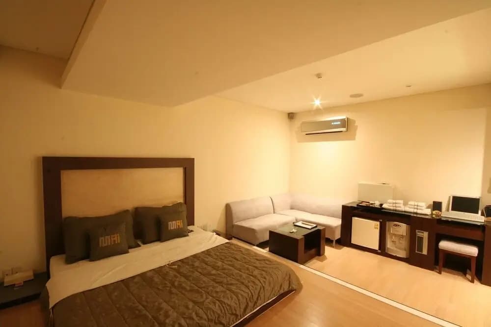 Sangbong May - photo 25