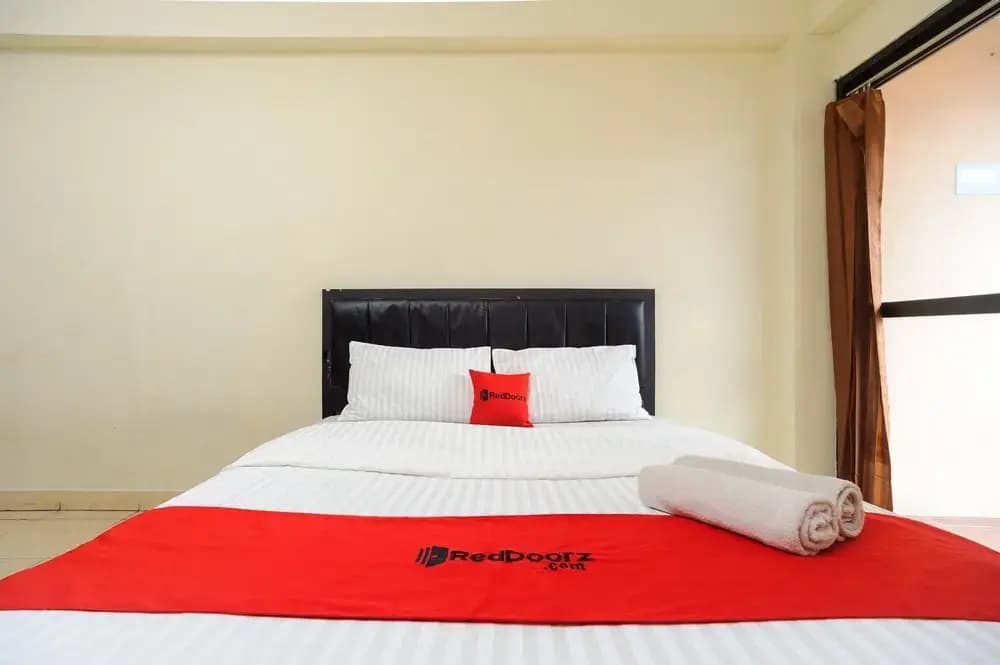 RedDoorz near GOR POPKI - photo 2