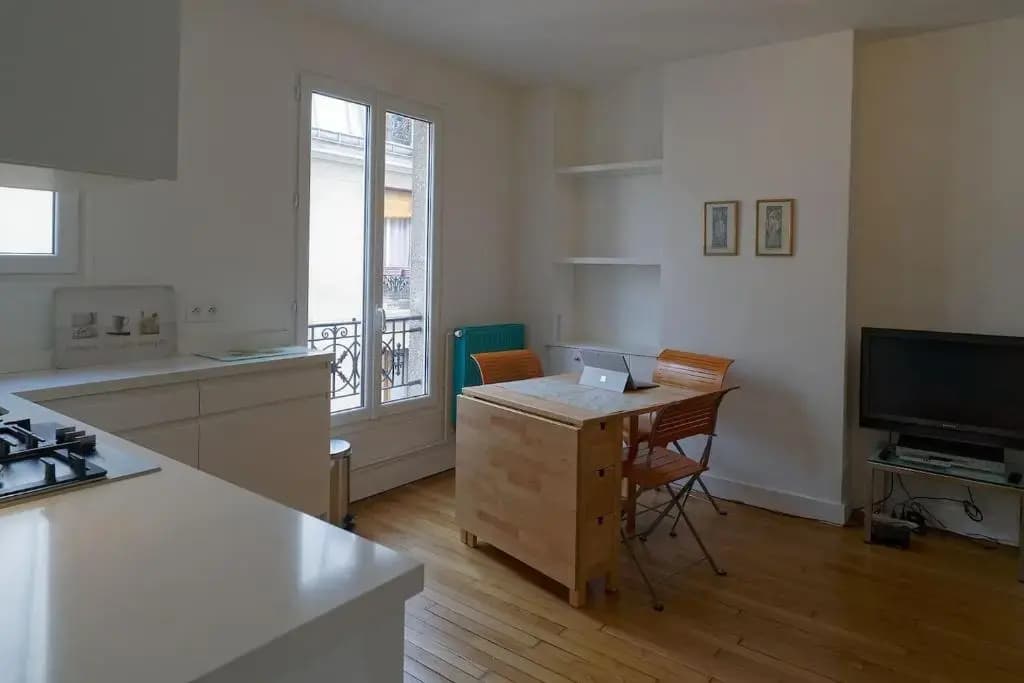 Quiet apartment near Montmartre - photo 10