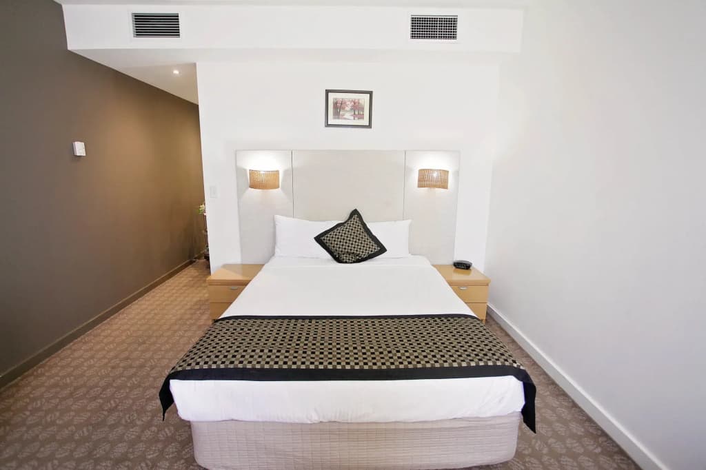 Golden Pebble Hotel - photo 4