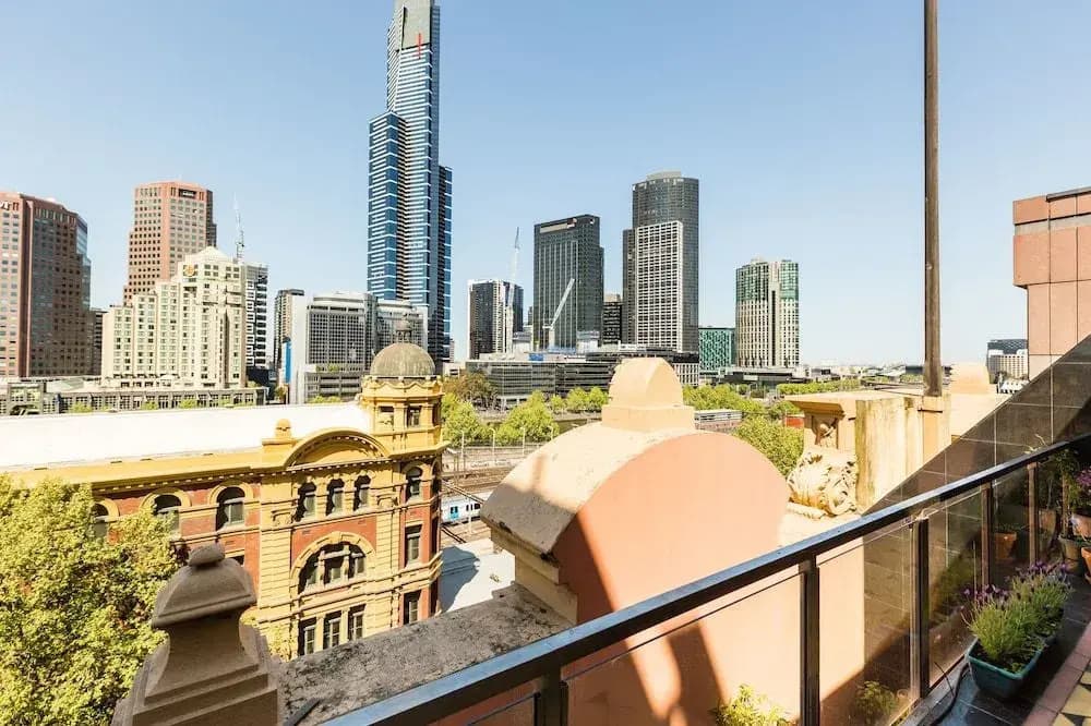 BELLE, 2BDR Melbourne Apartment - photo 15