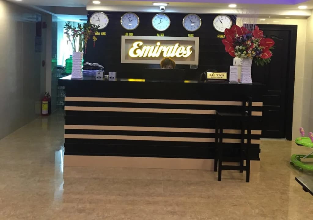 Emirates Hotel - photo 10