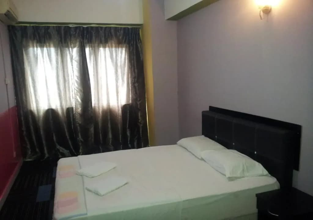 Globallon Hotel - photo 2