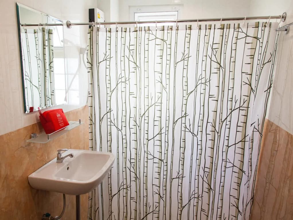 ZEN Rooms Samsen 3 - photo 8