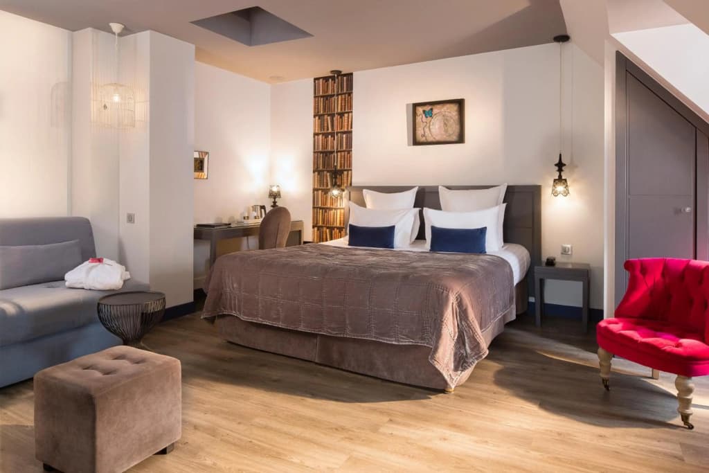 Hotel Mademoiselle - photo 42