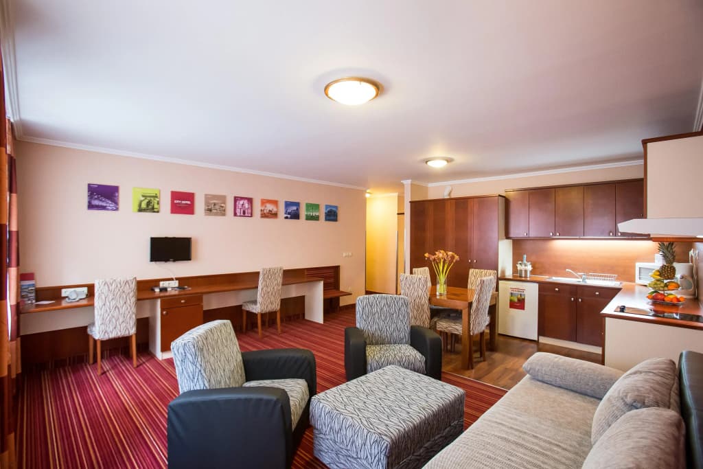 City Home Budapest - photo 6