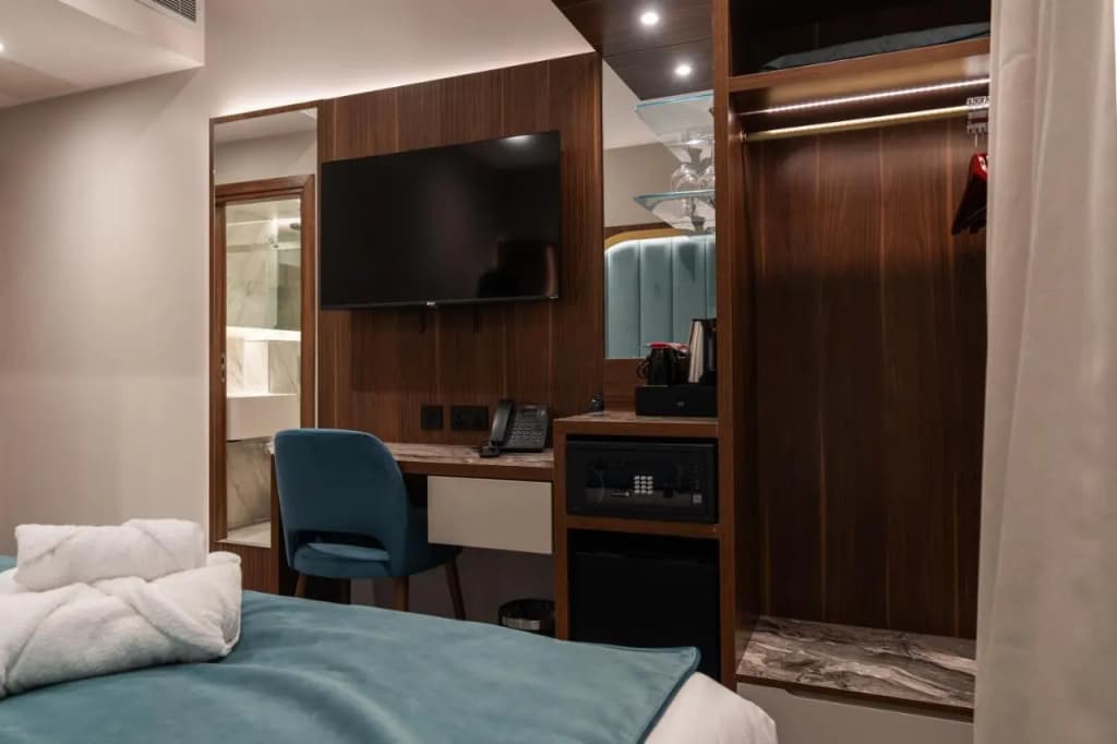 St. Mark Hotel - photo 19