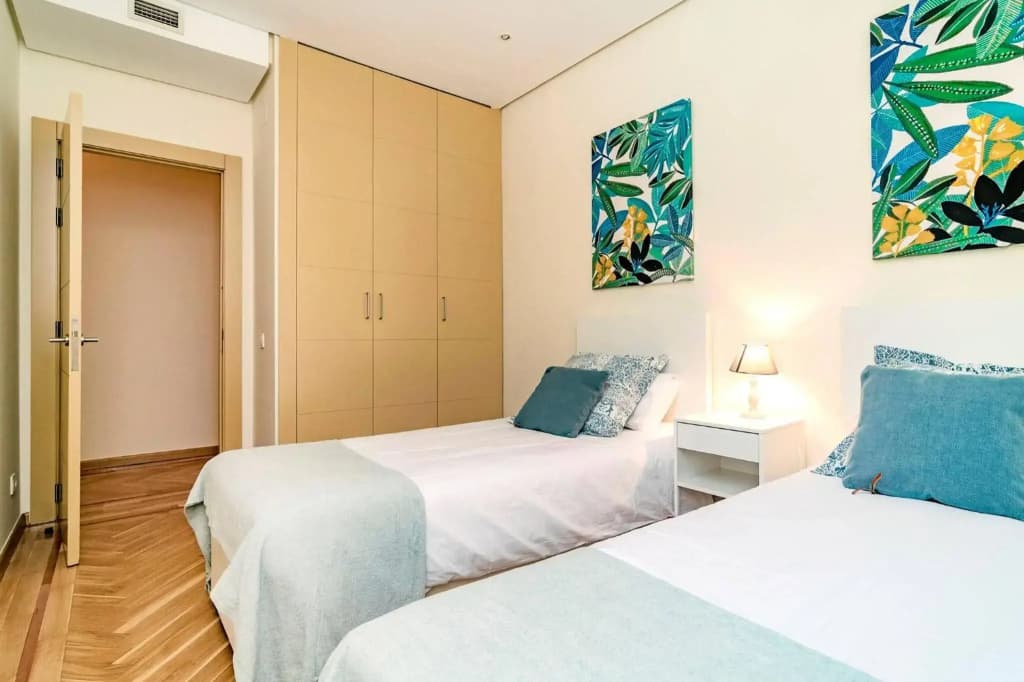 Velazquez Suites - photo 21