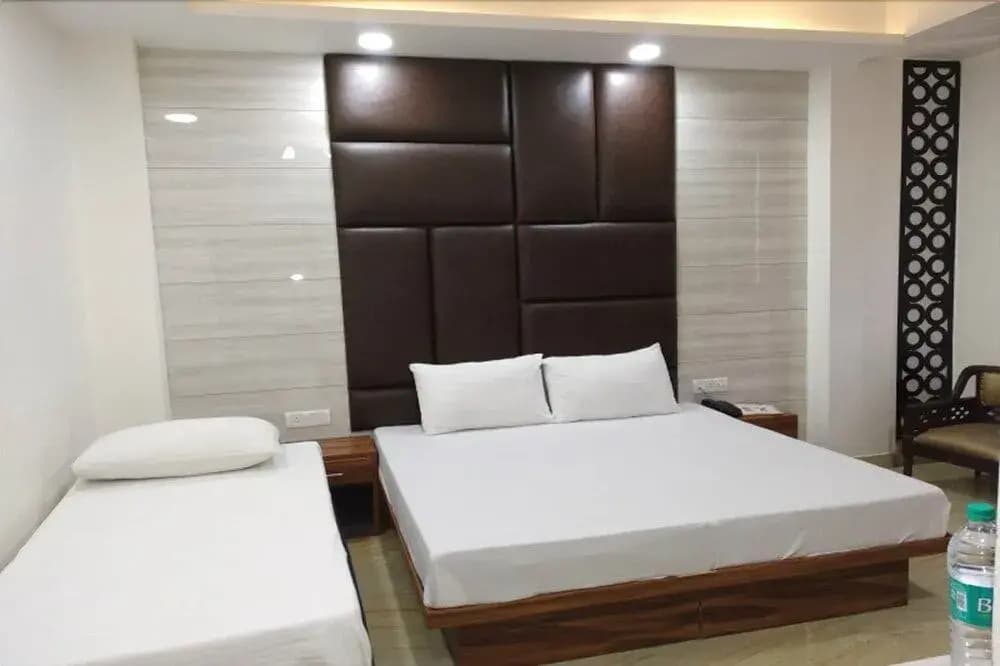 Tomar Hospitality - photo 9