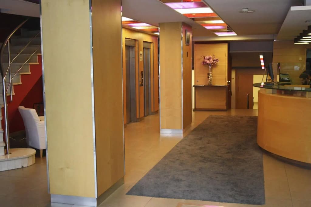 Hotel Abbot - photo 2