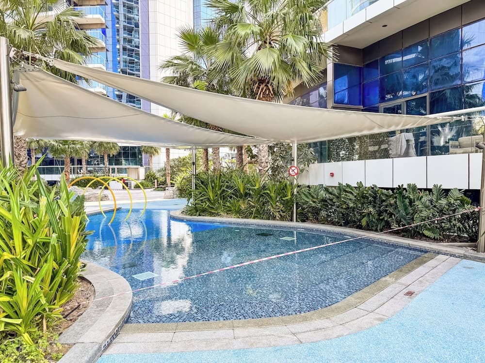PVH - Paramount - Upscale 2BR - photo 11