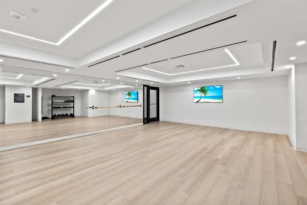 Skyline Pool & Spa Miami - photo 11
