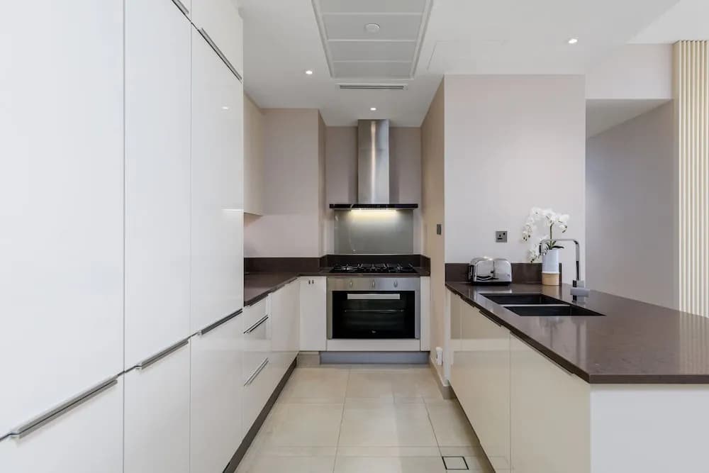 Maison Privee - Exclusive Apt w/ Striking Sea & Dubai Marina Vws - photo 20