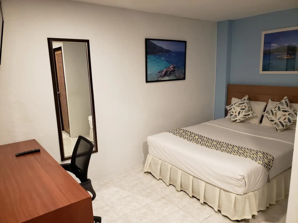Summer Breeze Hotel - photo 32