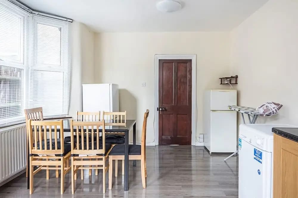 Comfortable 4-bed House - photo 16