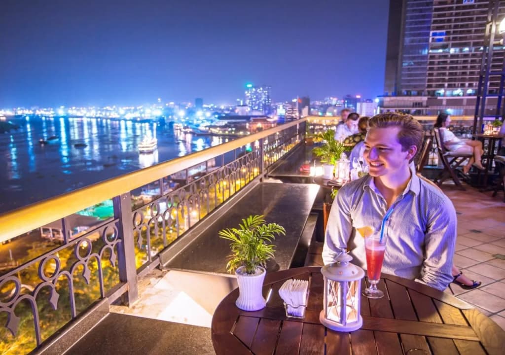 Hotel Majestic Saigon - photo 25