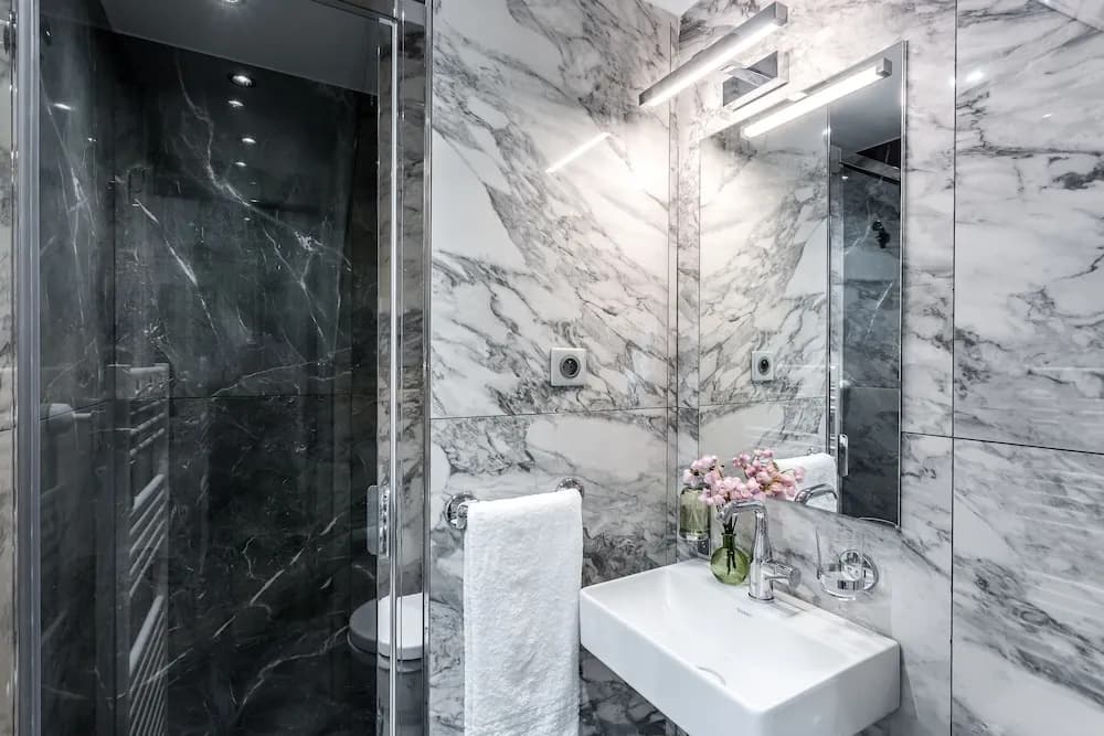 Luxury 3 Bedroom 2 Bathroom Palace Apartment - AC - Louvre - photo 8