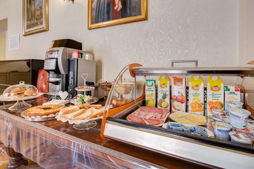 Affreschi Su Roma B & B - photo 13