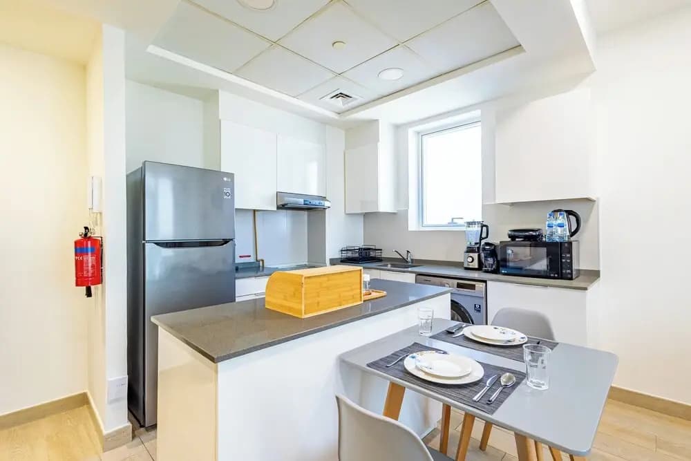 Superhost  Stylish 1BR in Bloom Tower - photo 8