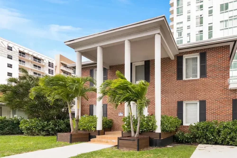 Roami at Bayview Place - main photo