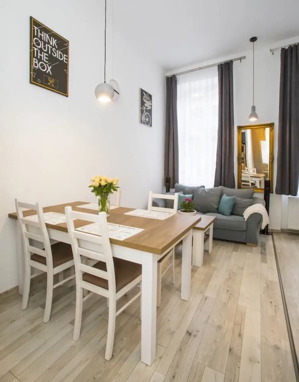 Wood and Light Apartment - main photo