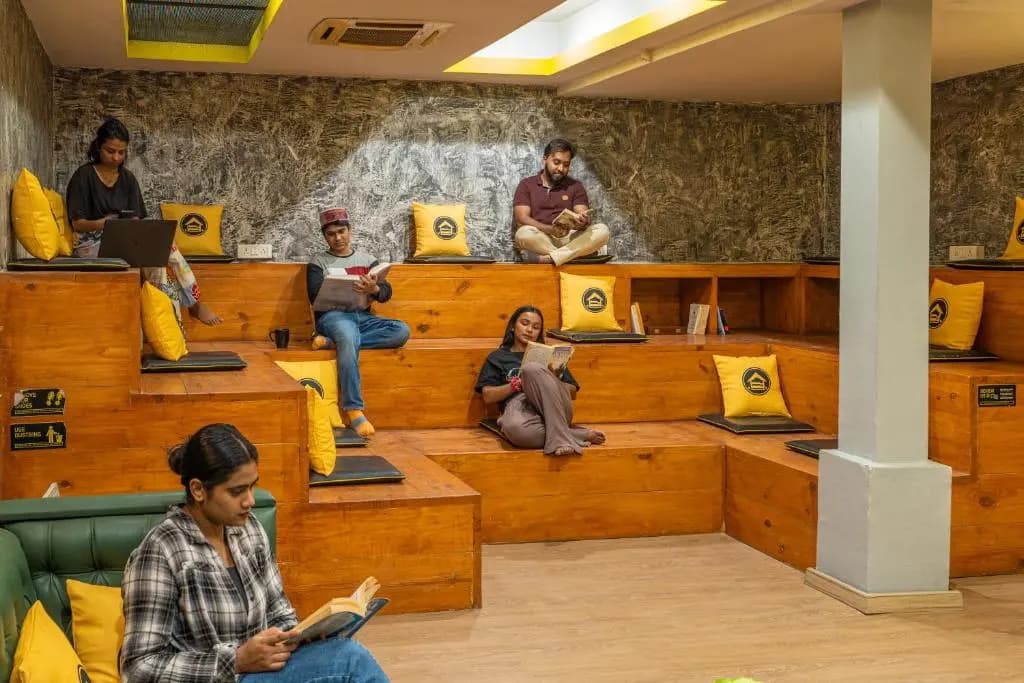 The Hosteller Delhi - photo 14
