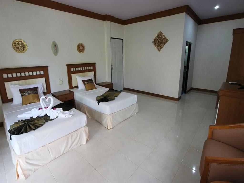 Lanta Villa Resort - photo 2