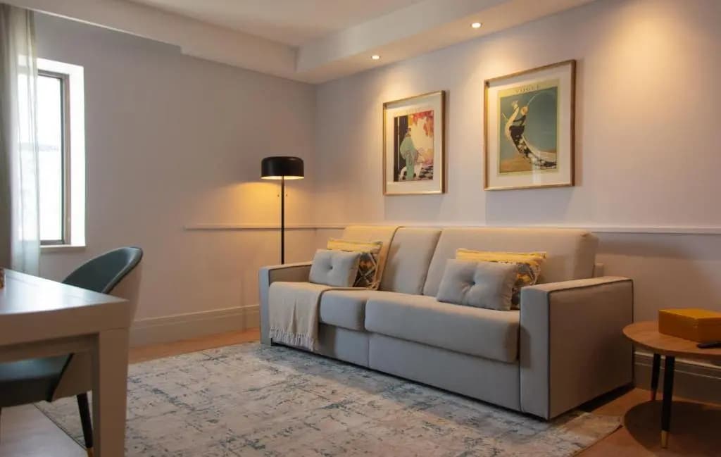 VIP Executive Suites do Marques Hotel - photo 20