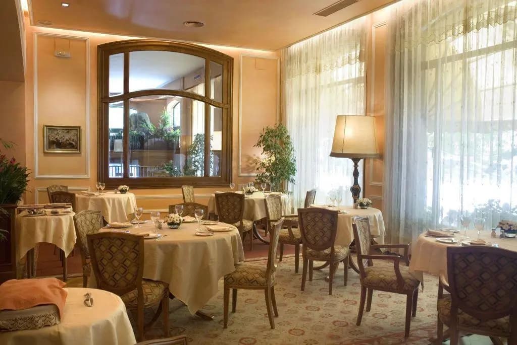 Lamaro Hotel - photo 26