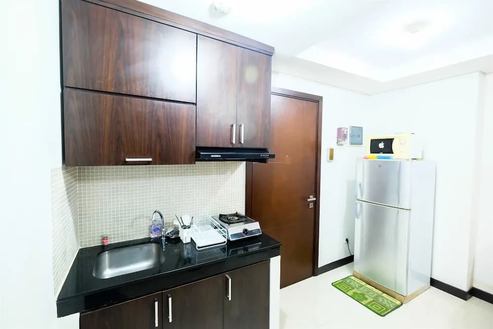 1BR Sky Terrace Lagoon Condo Apartment near Daan Mogot Mall - photo 15