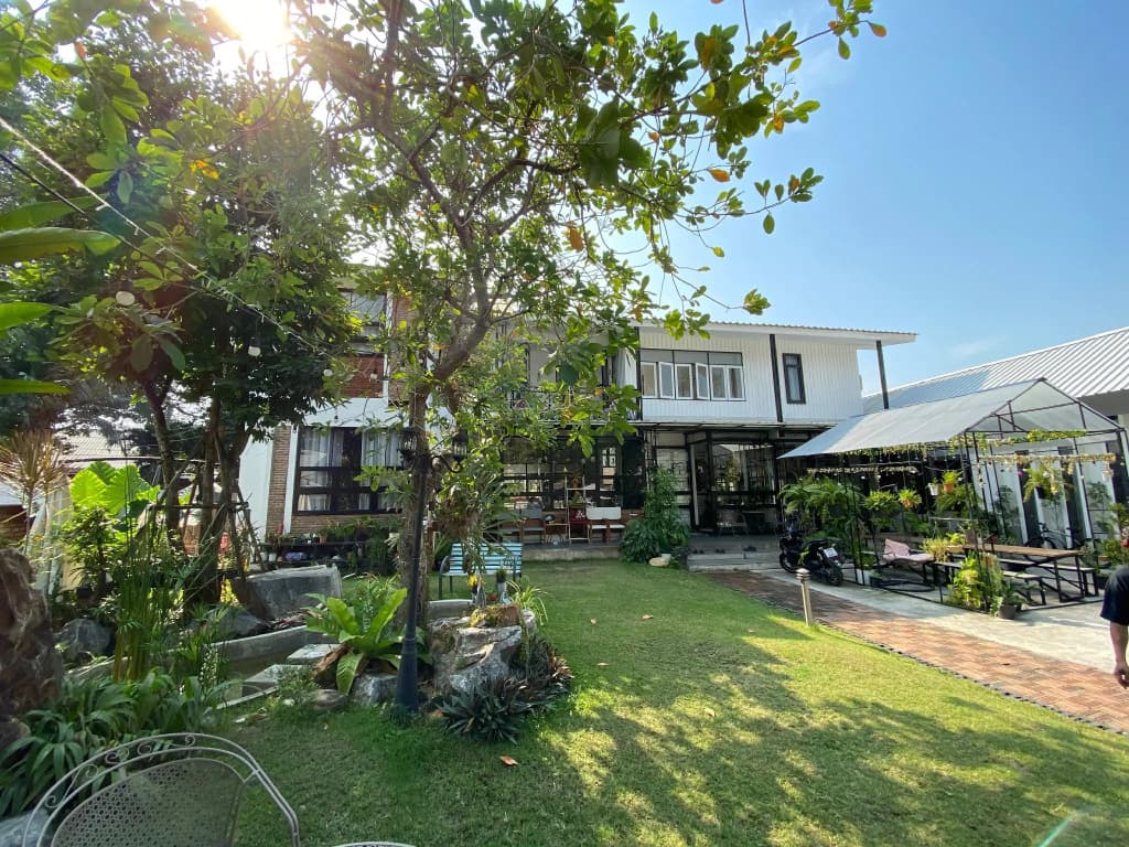 Sherloft Home & Hostel - photo 5