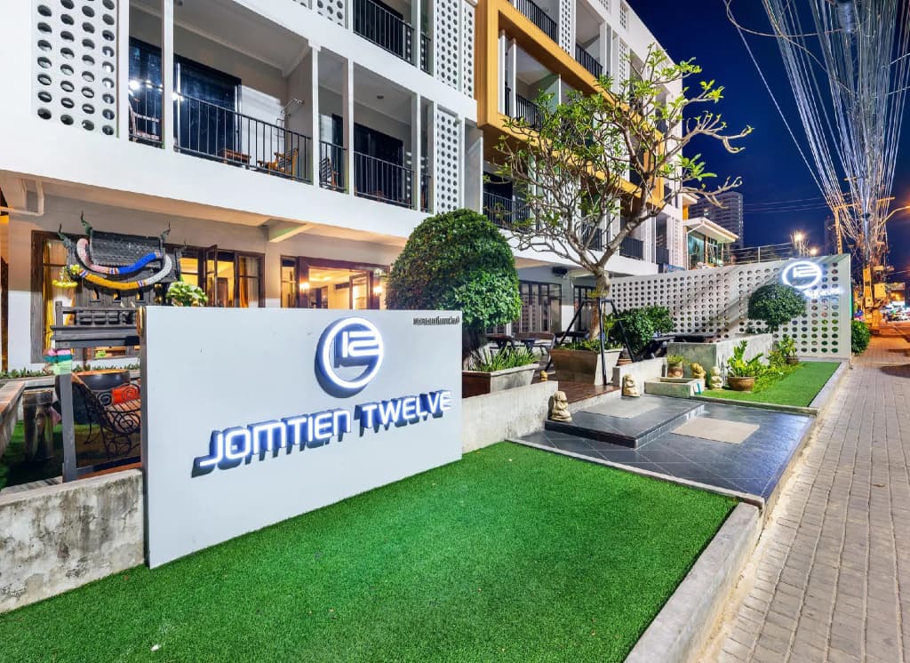 The Jomtien Twelve - main photo