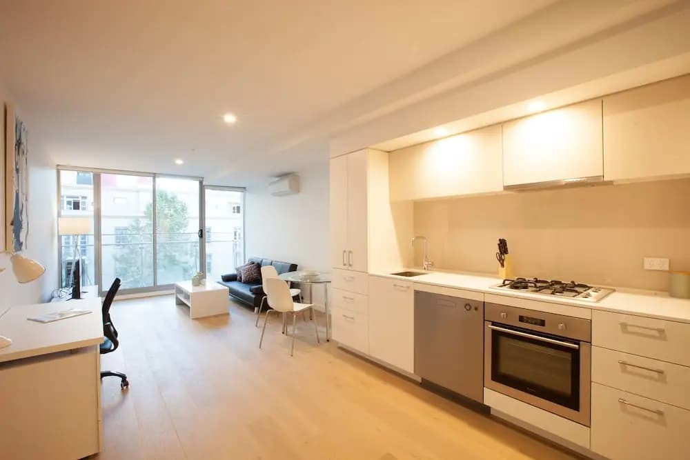 Apartment 101 - photo 12