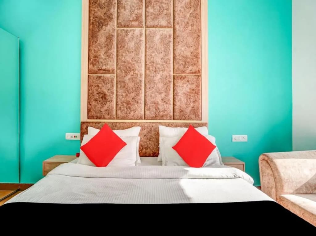 Hotel Mannat - photo 13