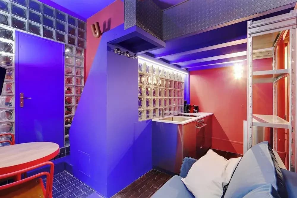 Cosy, Colourful Studio for 2 - Heart of "marais" - photo 6