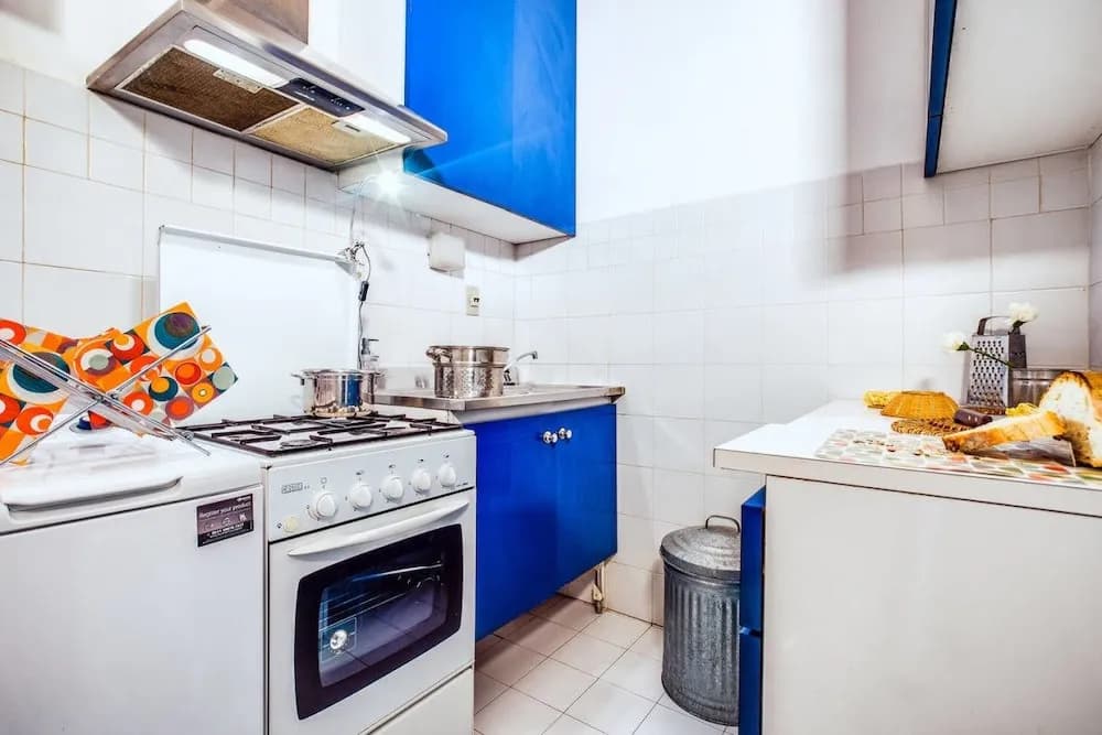 Well Decorated Flat With Amazing Central Location! - photo 12