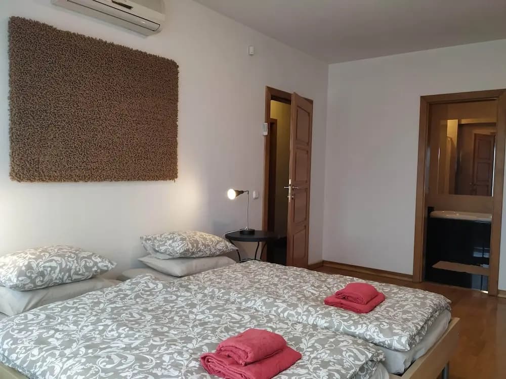 Puskas Apartment - photo 5