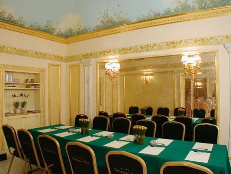 Champagne Palace Hotel - photo 25