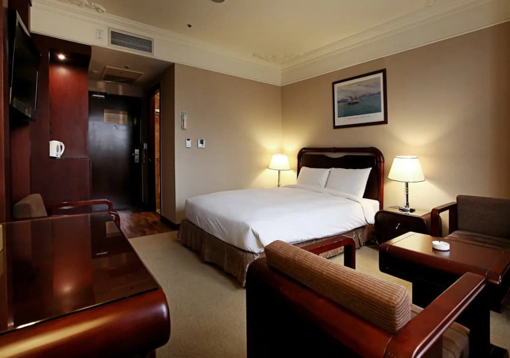 K-Pop Hotel - photo 4