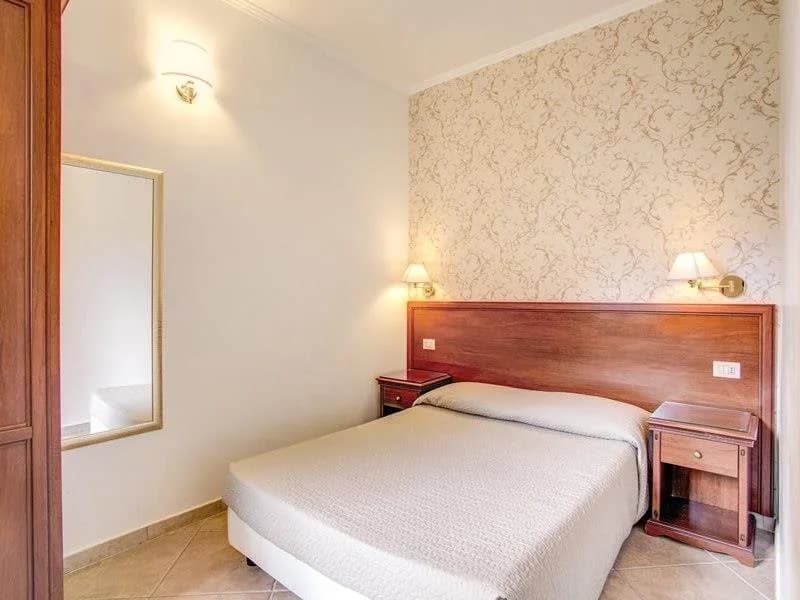 Mrs Julie Guesthouse - photo 12