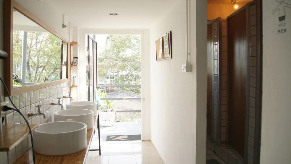Green Sleep Hostel - photo 10