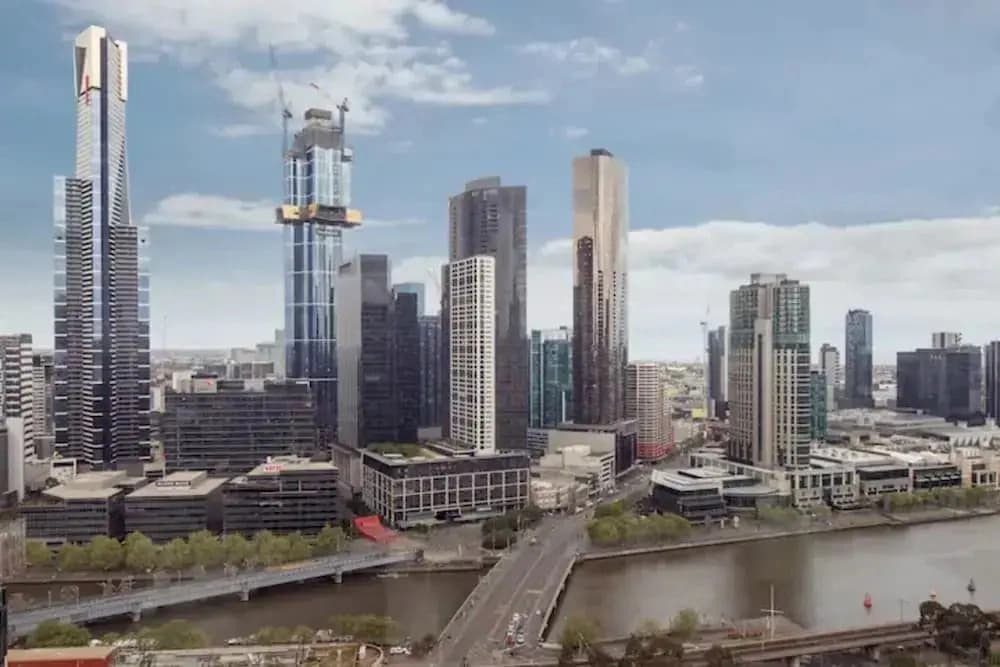 Incredible City Views in Convenient CBD Apartment - photo 17