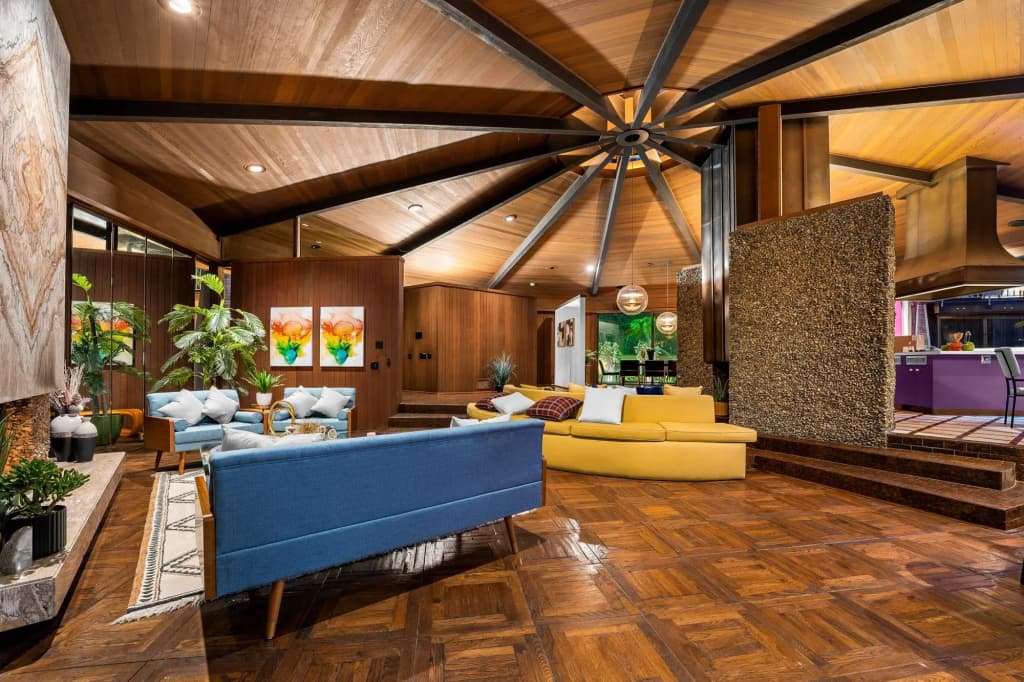 Via Vallarta - An Architecturally Significant California Modern Home - photo 16