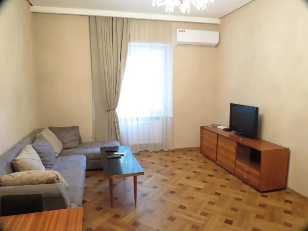 Three Rooms Apartment - photo 5